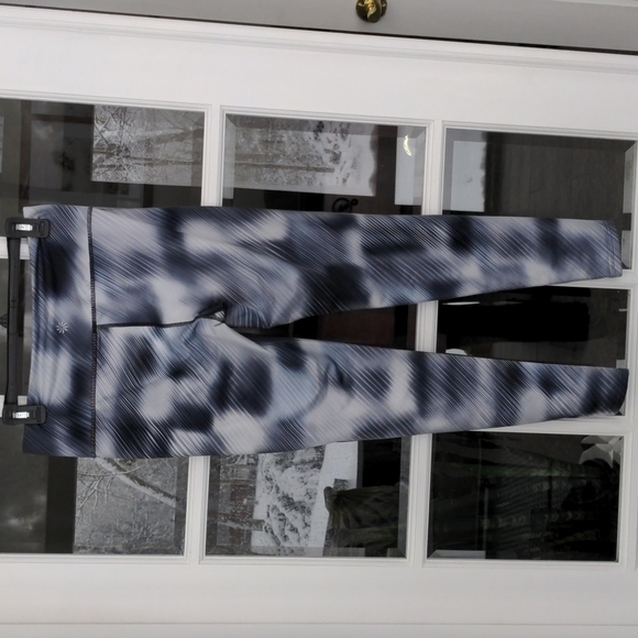 Athleta high rise leggings Size M - Picture 4 of 4